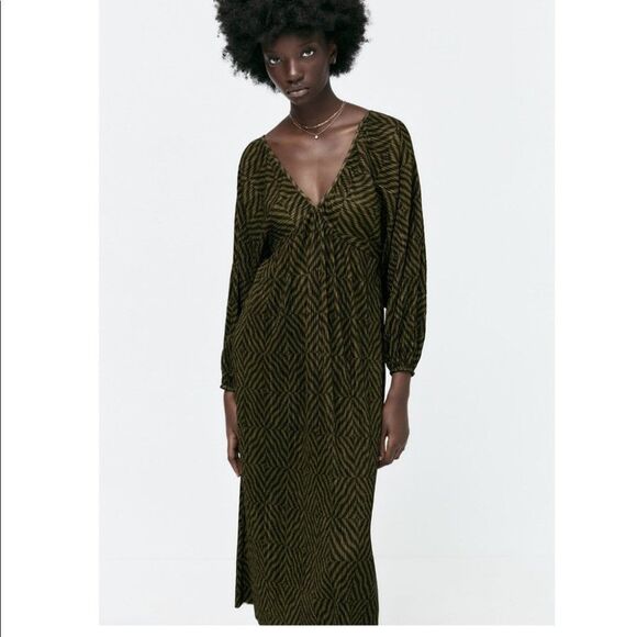 ZARA PRINTED PLEATED DRESS - Picture 5 of 6